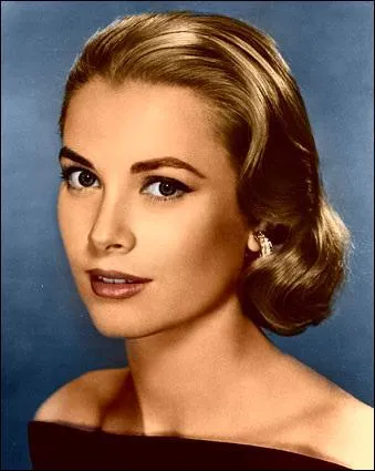 Pour se marier avec le Prince Rainier, combien de millions de dollars la dot de Grace Kelly devait-elle s'lever ?