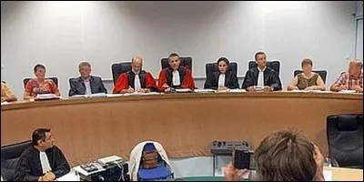 En France, combien de jurés composent le jury de cour d'assises en première instance ?