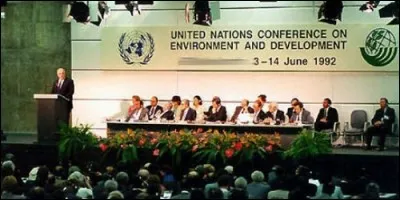 Dans quelle ville s'est tenu, en 1992, le premier Sommet de le Terre ?