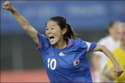 Premier titre mondial pour le Japon, dont la meneuse de jeu a été élue meilleure joueuse du tournoi. Il s'agit de l'expérimentée…