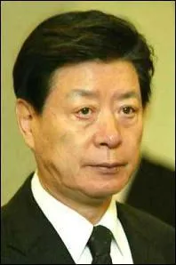 Qui est-il pour Ji-Hoo ?