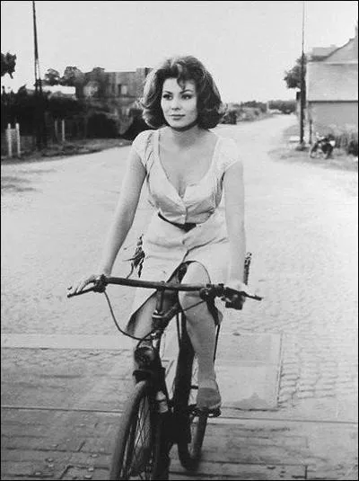 Jeanine Boitard est :