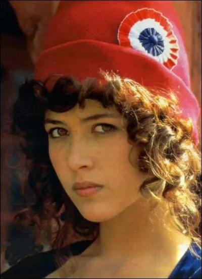 Quel est le titre de ce film racontant une clbre rvolte mene par des royalistes pendant la Rvolution, dans lequel joue Philippe Noiret, Sophie Marceau et Lambert Wilson ?