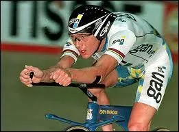 L'anglais sur sa drle de machine ... .