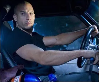 Comment s'appelle le personnage de Vin Diesel dans 'Fast & Furious 4' (comme dans le reste de la saga, d'ailleurs ! ) ?
