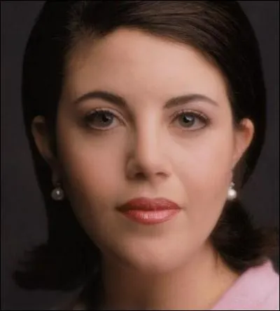 Ne en 1973, elle s'est fait connatre en devenant la secrtaire trs particulire de Bill Clinton :