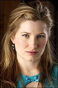 Ne en 1974, elle est surtout connue pour avoir interprt le rle de Lily Lebowski dans 'Preuve  l'appui' :