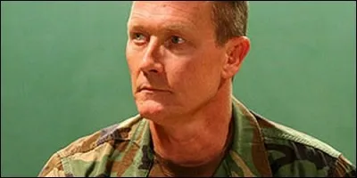 Dans quelle série Robert Patrick interprète le rôle de Tom Ryan ?