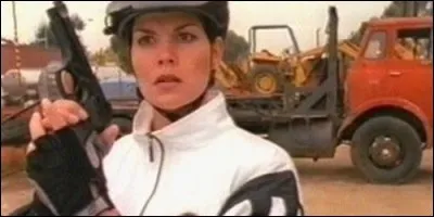 Comment se nomme Paula Trickey dans "Pacific Blue" ?