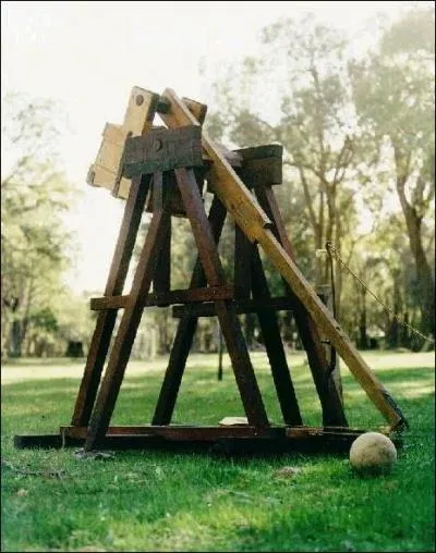 Le trbuchet est une machine de sige qui lance des projectiles par contrepoids.
