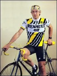 Quel tait le directeur sportif de Laurent fignon a ses dbuts dans l'quipe Renault-Elf-Gitane ?