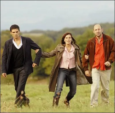 (TV Breizh) Qui est la seule femme parmi les '3 amis' de Michel Boujenah ?