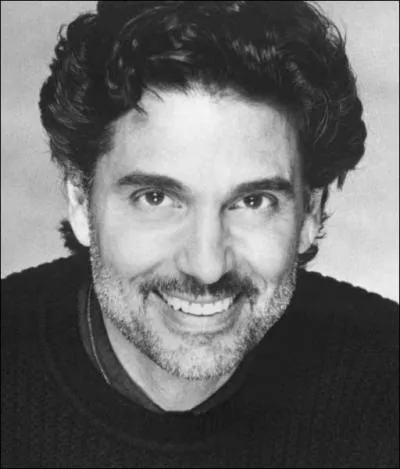 N en 1942, il a notamment incarn le vampire glamour de 'Vampire, vous avez dit Vampire ? ' :