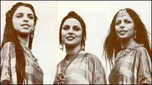 Qui chante ' ya bellaredj' ?