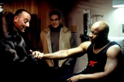 Remake rat d'un film de 1975 avec James Caan. Tout se joue autour d'un sport ultra-violent dont le nom est le titre du film.