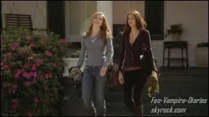 Comment s'appelle la tante d'Elena ?