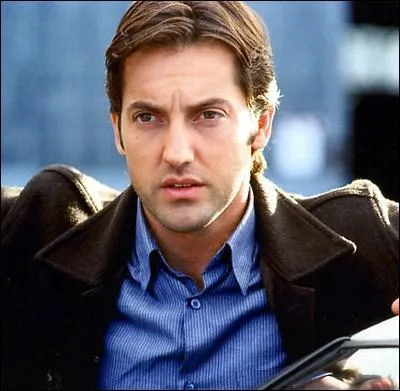 N en 1968, son plus grand fait d'armes consiste  avoir fait le taxi en compagnie de Sami Nacri :