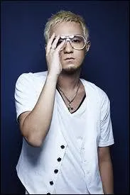 Qui est le plus vieux du groupe ?