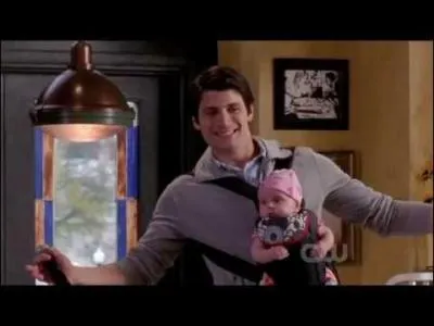 Sur quelle chanson Nathan et sa fille dansent-ils ?