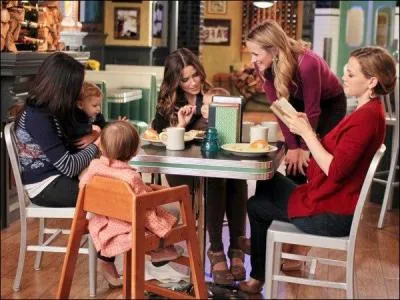 En quoi Haley reconverti le Clothe Over Bros de Brooke ?