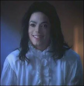 Dans quel clip porte-t-il ce costume ?