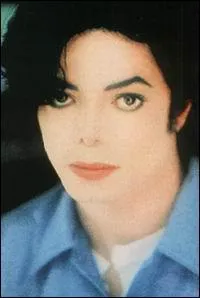 Dans quel clip porte-t-il ce costume ?