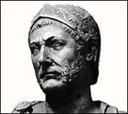 Hannibal Barca le Carthaginois traverse Pyr&eacute;n&eacute;es et Alpes en 219 av. J.-C. . Quel animal faisait partie du voyage &agrave; la conqu&ecirc;te de Rome ?