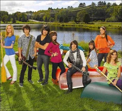 Que se passe-t-il  la fin de Camp Rock 2 ?