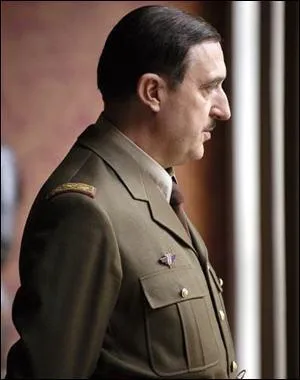 (Arte) Sur quel personnage historique porte la tlsuite 'Le Grand Charles' ?