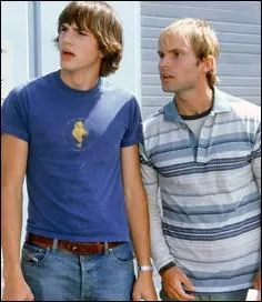 (Cin+ Premier) Terminez le titre de ce film avec Ashton Kutcher et Seann William Scott : 'H mec ! Elle est o _________ ? '.