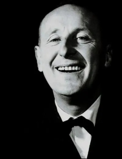 N en 1917, il est l'un des plus grands acteurs comiques franais :