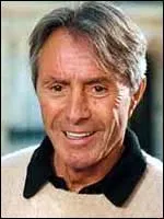 N en 1937, ce grand ralisateur franais est, par exemple, l'auteur du 'Dner de cons' :