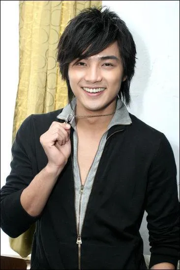 En quelle anne a-t-il fait ses dbuts ?