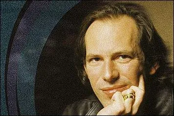 Pouvez-vous indiquer le nom de ce musicien ?