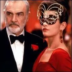 (TPS Star) Qui est la complice de charme de Sean Connery dans 'Haute Voltige' ?