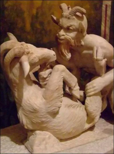 Quel dieu est souvent reprsent sous la forme d'un satyre ?