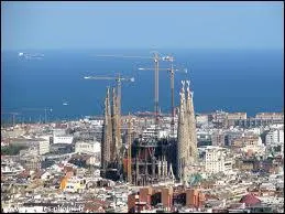 De quelle communaut espagnole la ville de Barcelone est-elle la capitale ?