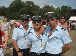 Qui a dit ' Les gendarmes ont grand tort de malmener les criminels, sans eux ils n'existeraient pas ?