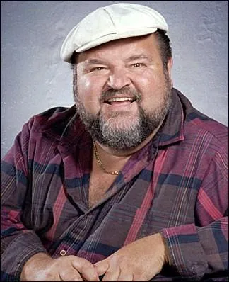 N en 1933, cet acteur comique amricain est rest clbre pour son rle dans 'La folle histoire de l'espace' :