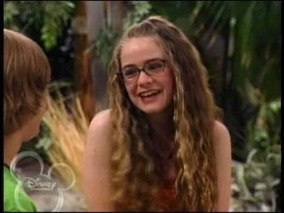 Comment s'appelle la fille qui adore le bio ?