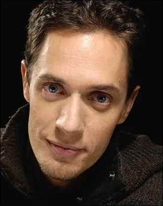 N en 1977, il est celui qui a popularis le slam en France :