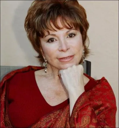 Ne en 1942, cette femme de lettres est notamment l'auteur de 'La maison aux esprits' :