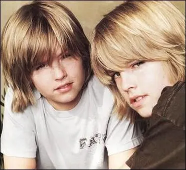 Ns en 1992, ces deux jumeaux sont les stars de Disney Chanel grce  leur show 'La vie de palace de Zack et Cody'. Quels sont leurs vrais noms ?