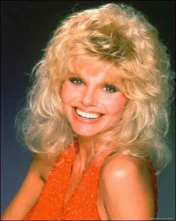 Ne en 1945, elle est surtout connue pour avoir t l'une des femmes de Burt Reynolds et avoir incarn Jane Mansfield dans un tlfilm :