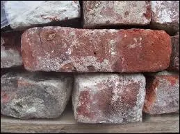 Bof moi je trouve qu'elle casse pas ... .