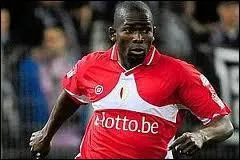 Qui est le numro 25 au Standard ?