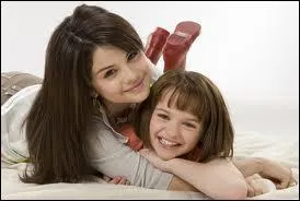 Avec quelle jeune actrice Slna a-t-elle jou 'Ramona and Beezus ?