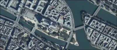 difice religieux de Paris :