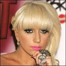 Qui est cette chanteuse ?