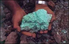 Quel minerai est exploit dans les mines  ciel ouvert ?